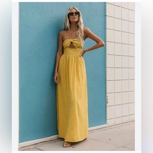 SALTY BLONDE SUNSET GLOW HALTER MAXI DRESS